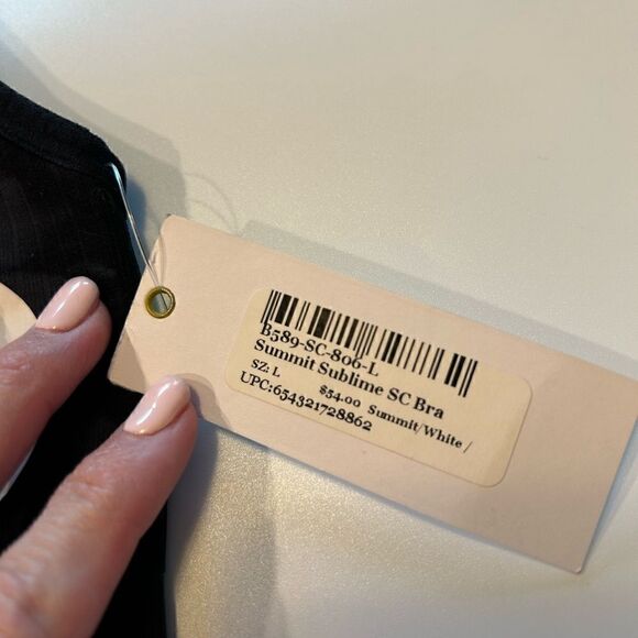 NUX sport bra - Picture 2 of 3